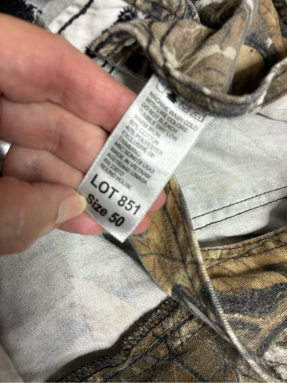 Realtree Camo Hunting Bib Overalls - Picture 6 of 6